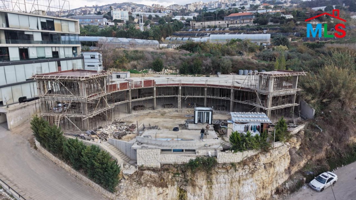 A Stand Alone Showroom For Rent in Jbeil