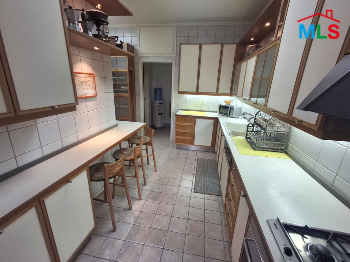 Furnished 3 Bedroom Apartment For Rent in Gemmayze