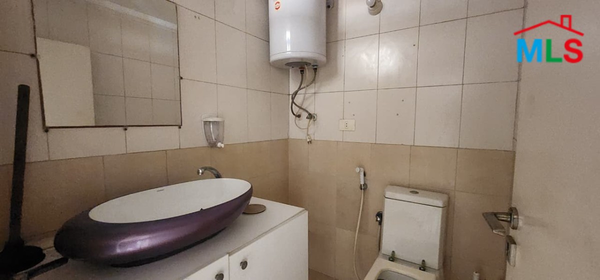 A Duplex Shop For Rent in Ain El Remmaneh