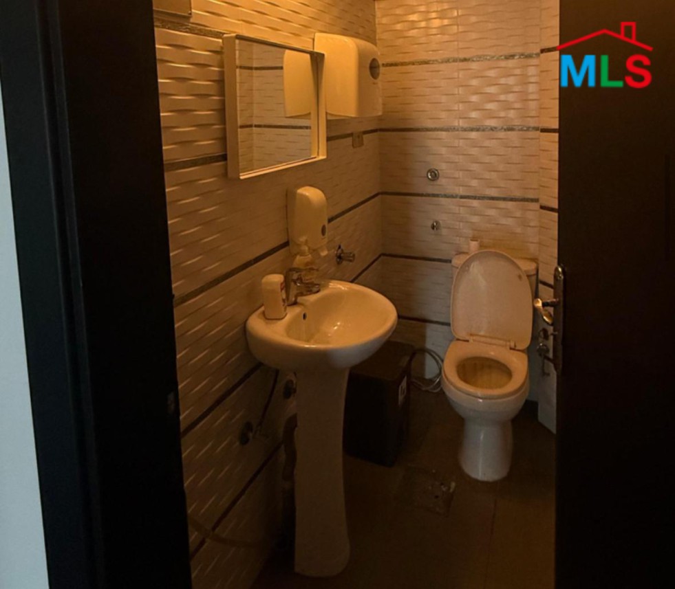 185 SQM Office For Rent in A Prime Location in Badaro