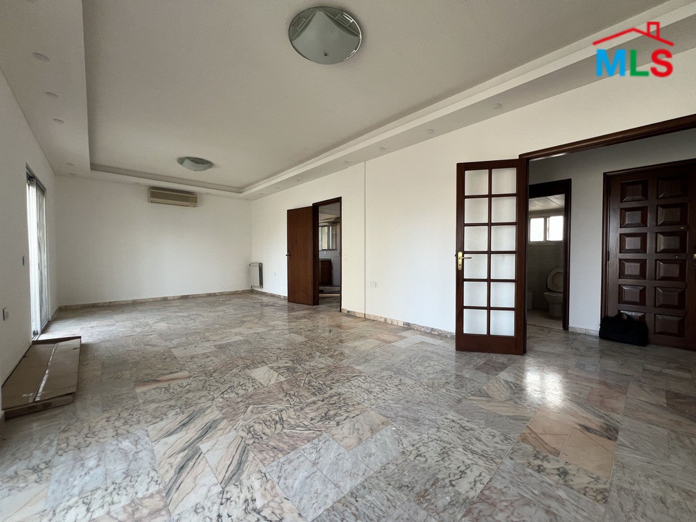 3-Bedroom Apartment For Rent in Achrafieh, Sioufi
