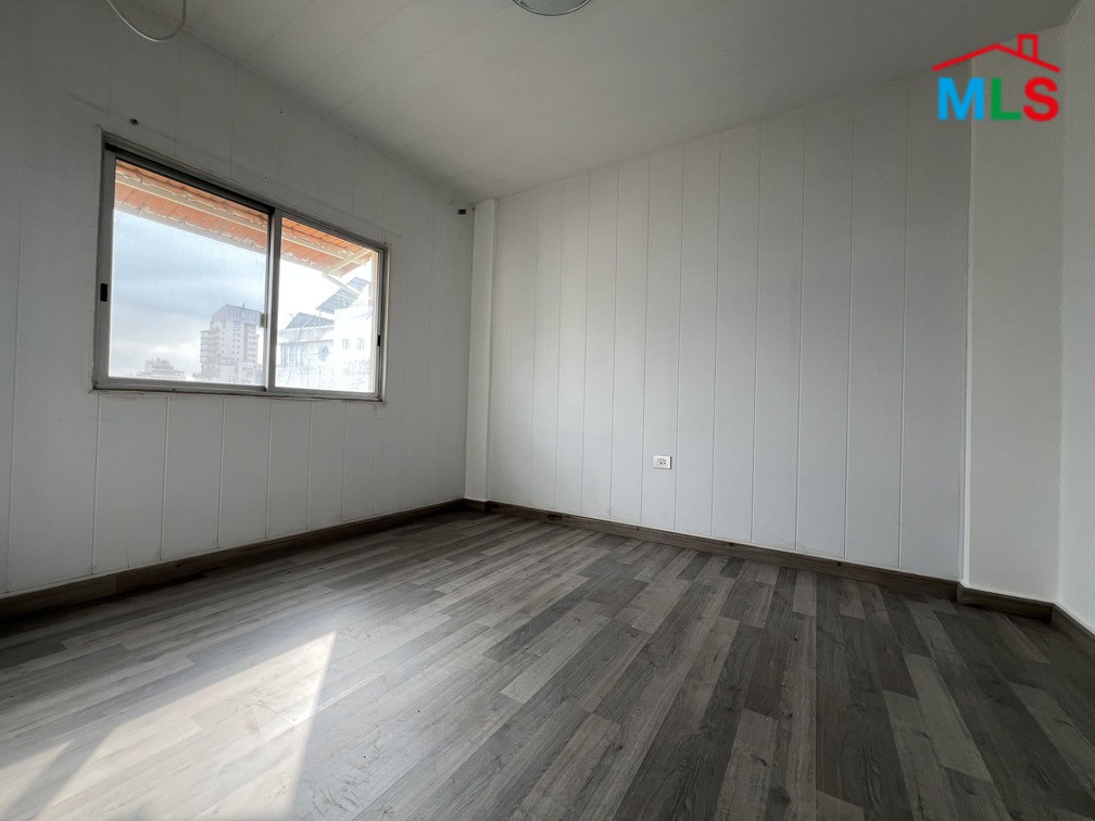 3-Bedroom Apartment For Rent in Achrafieh, Sioufi