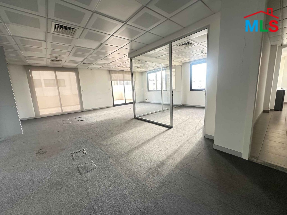 110 SQM Office with Terrace For Rent in Prime Location Dora