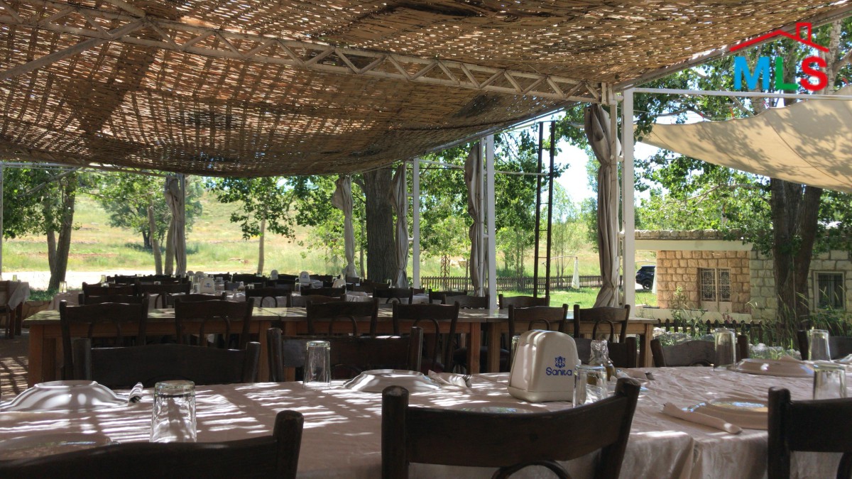 Restaurant With A Big Land For Rent In Laqlouq