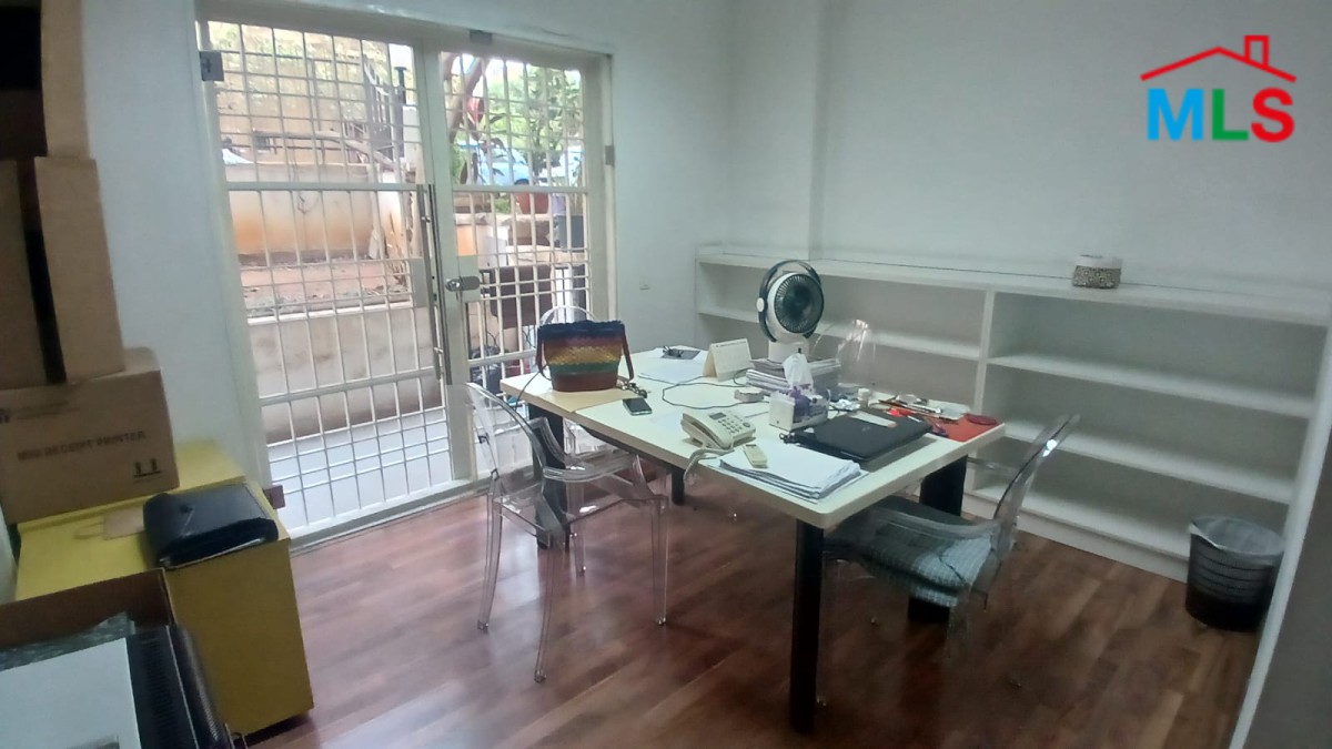 Office For Rent In Horsh Tabet