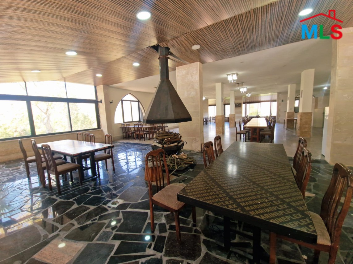 Restaurant with 6 Chalets For Rent in Abdelle - Batroun