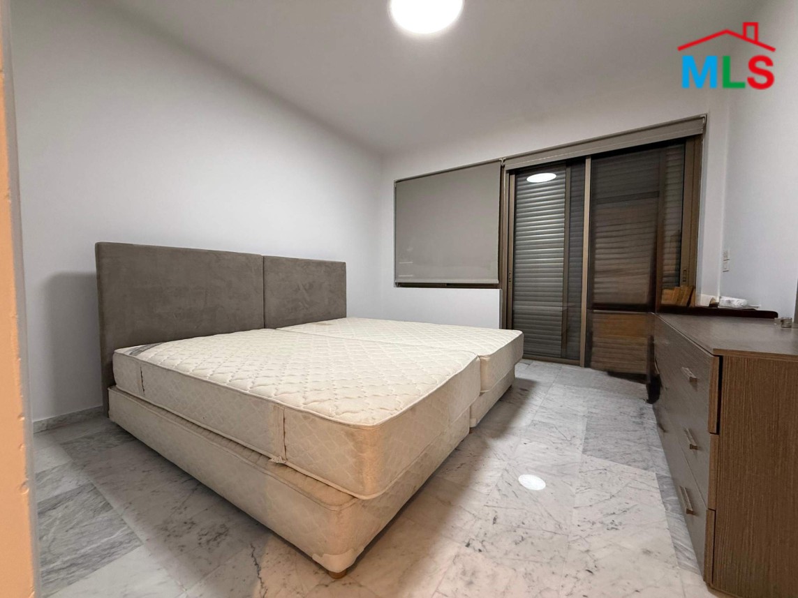 Elegant 4-Bedroom Apartment For Rent in Select area of Achrafieh, Carré D'or