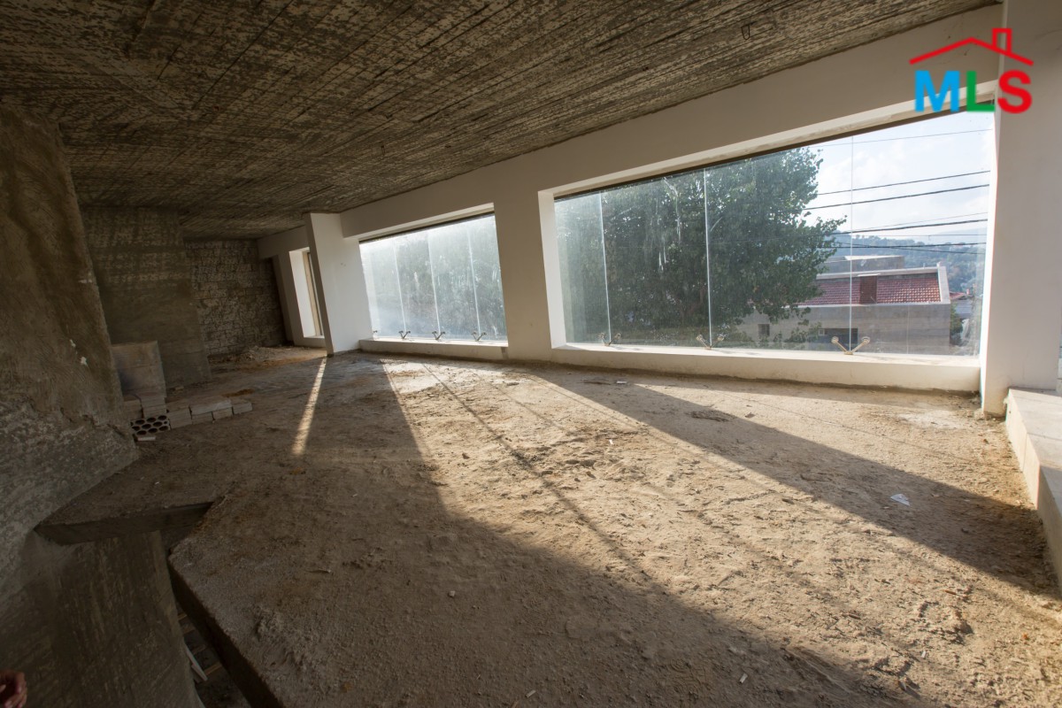 Core And Shell Showroom For Rent in Khenchara