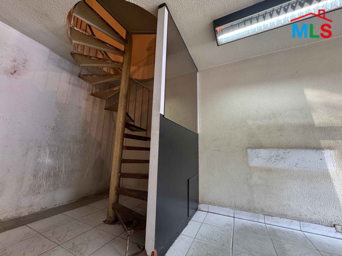 30 SQM Shop For Rent in Antelias, Main Road