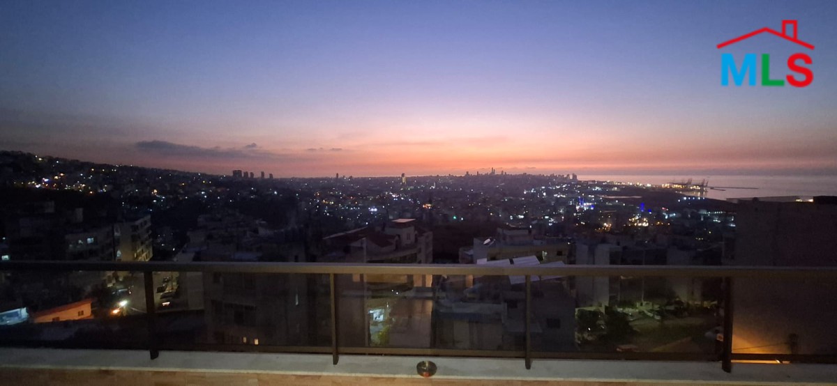 Rooftop Studio with Amazing Open Sea & City View For Rent in Biakout