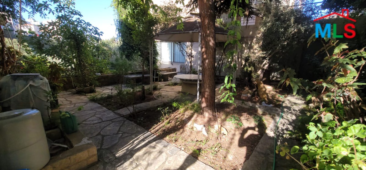 Old Furnished Stand-Alone House For Rent in Ain El Rihani