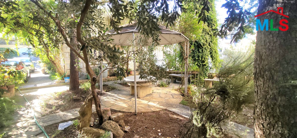 Old Furnished Stand-Alone House For Rent in Ain El Rihani