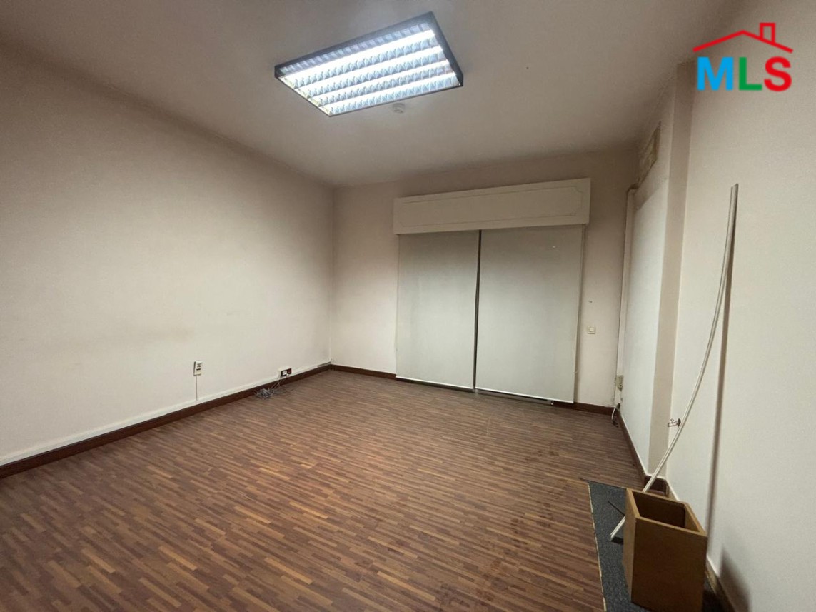 400 SQM Office For Rent in Badaro