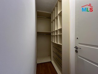 Spacious 3-Bedroom Apartment For Rent in Achrafieh, Sursock
