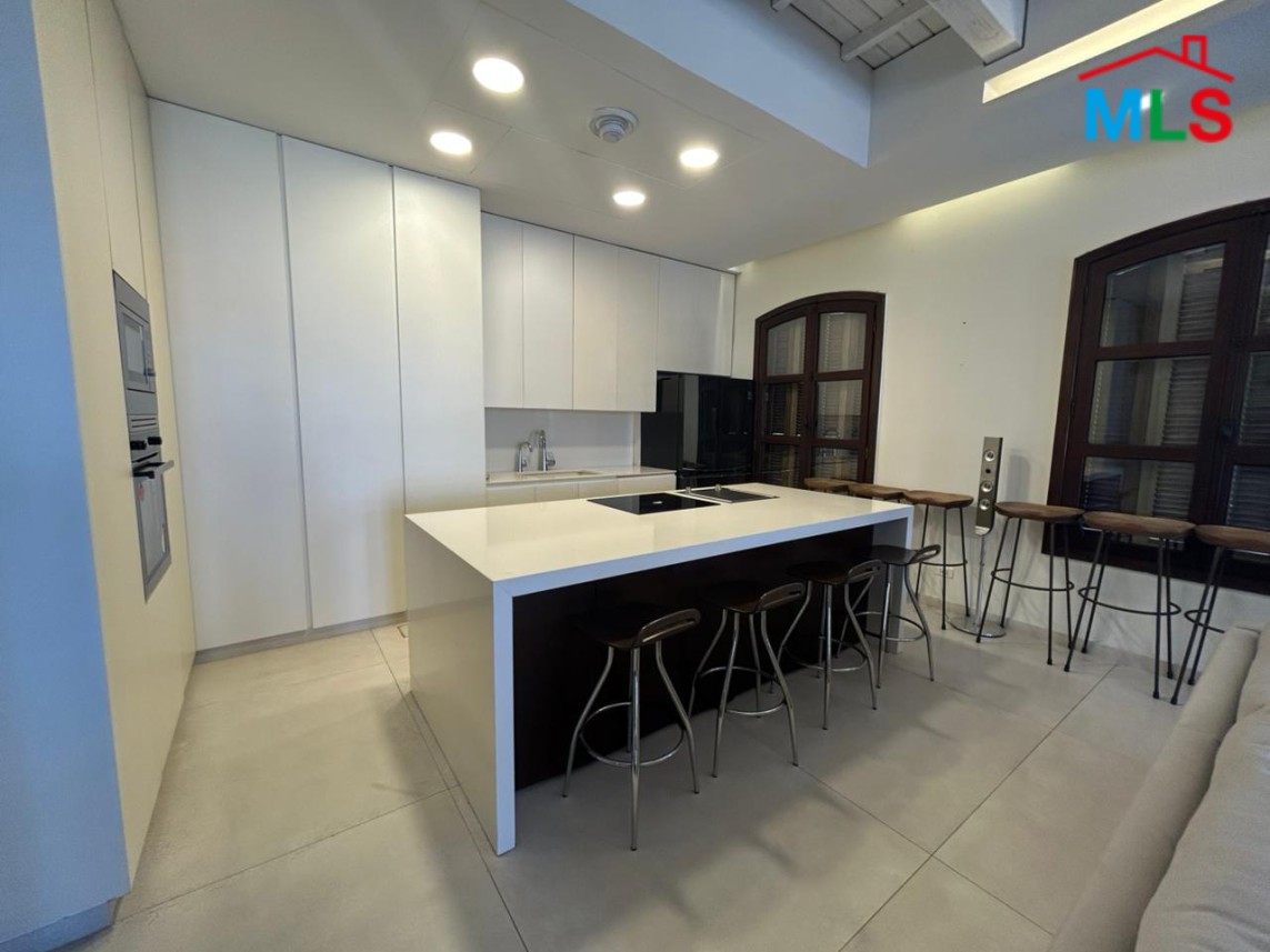 Furnished One Bedroom Apartment with Sea View For Rent in Down Town