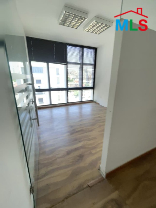 Spacious Office For Rent in Bouchrieh