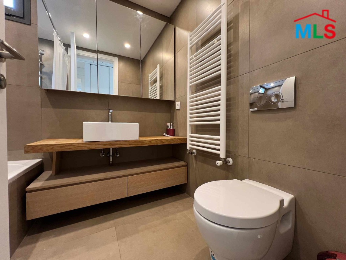 Furnished 2-Bedroom Apartment For Rent in Achrafieh, Nazareth