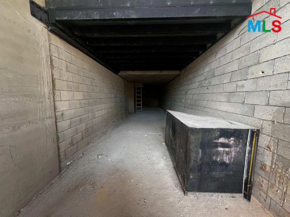 150 SQM Core & Shell Shop For Rent in Hazmieh