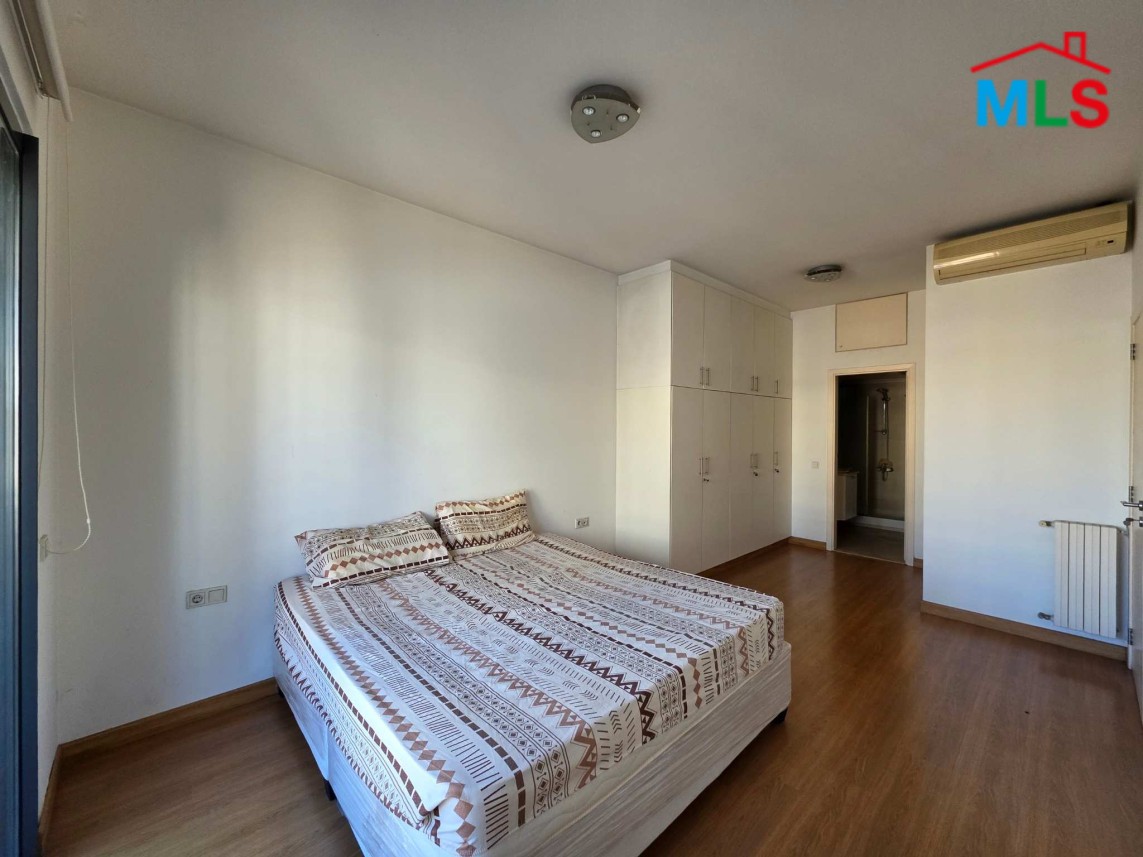 Furnished 2-Bedroom Apartment For Rent in Achrafieh, Carré D'or