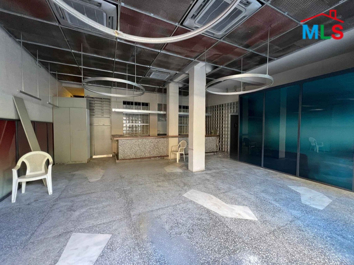 115 SQM Shop For Rent in Mar Mikhael