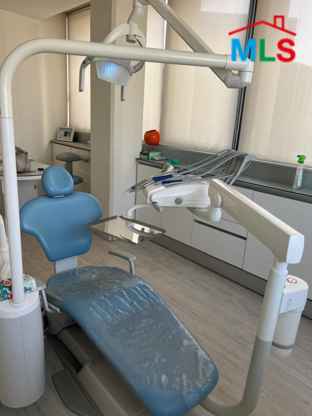 Furnished Equipped Dental Clinic For Rent in A Commercial Center in Antelias