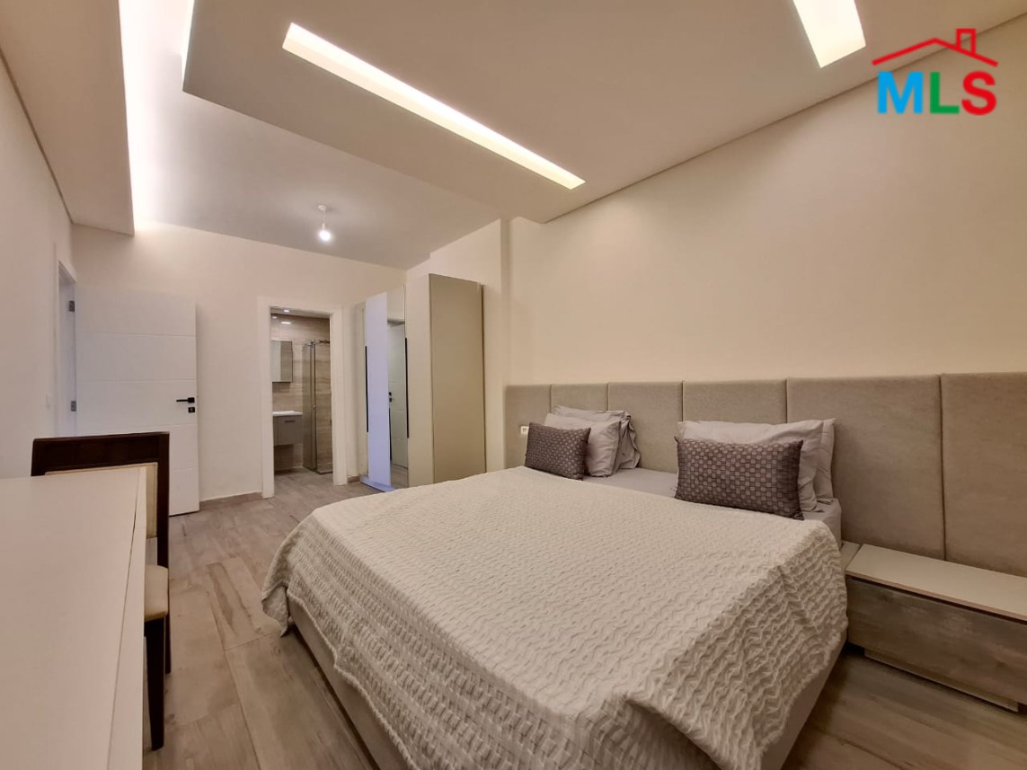 Modern Apartment With Terrace & Garden For Rent in A Gated Community in Tabarja