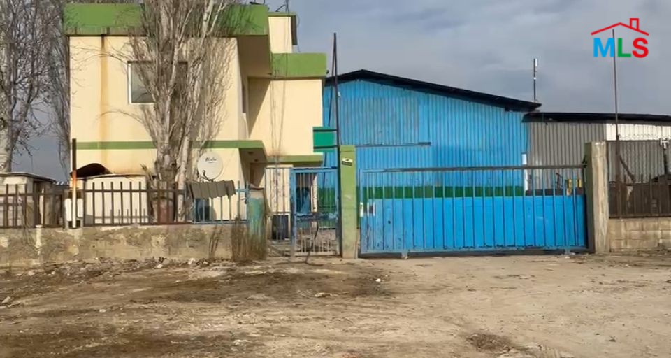3,000 SQM Warehouse For Rent in Taanayel