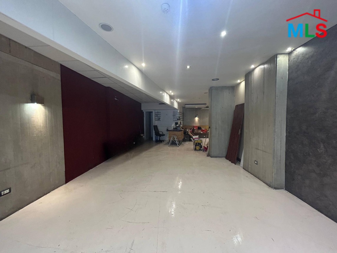 500 SQM 2-Levels Shop For Rent in Verdun, Beirut