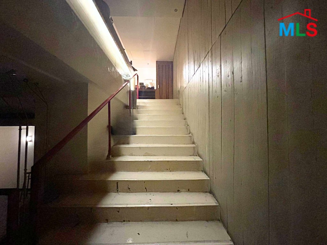 500 SQM 2-Levels Shop For Rent in Verdun, Beirut