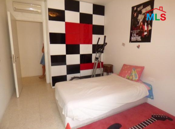 Renovated And Furnished Apartment For Rent in Achrafieh