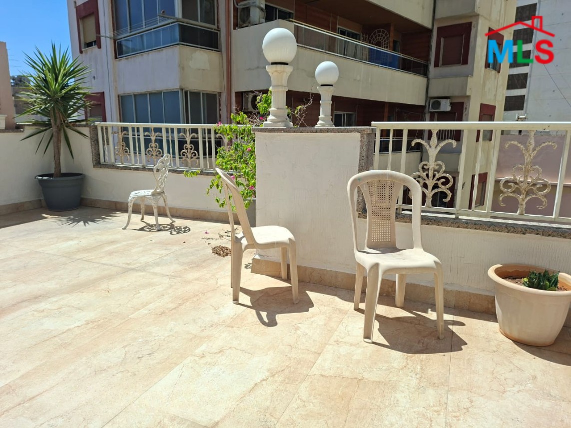 Penthouse With Terraces For Rent in Manara, Ras Beirut