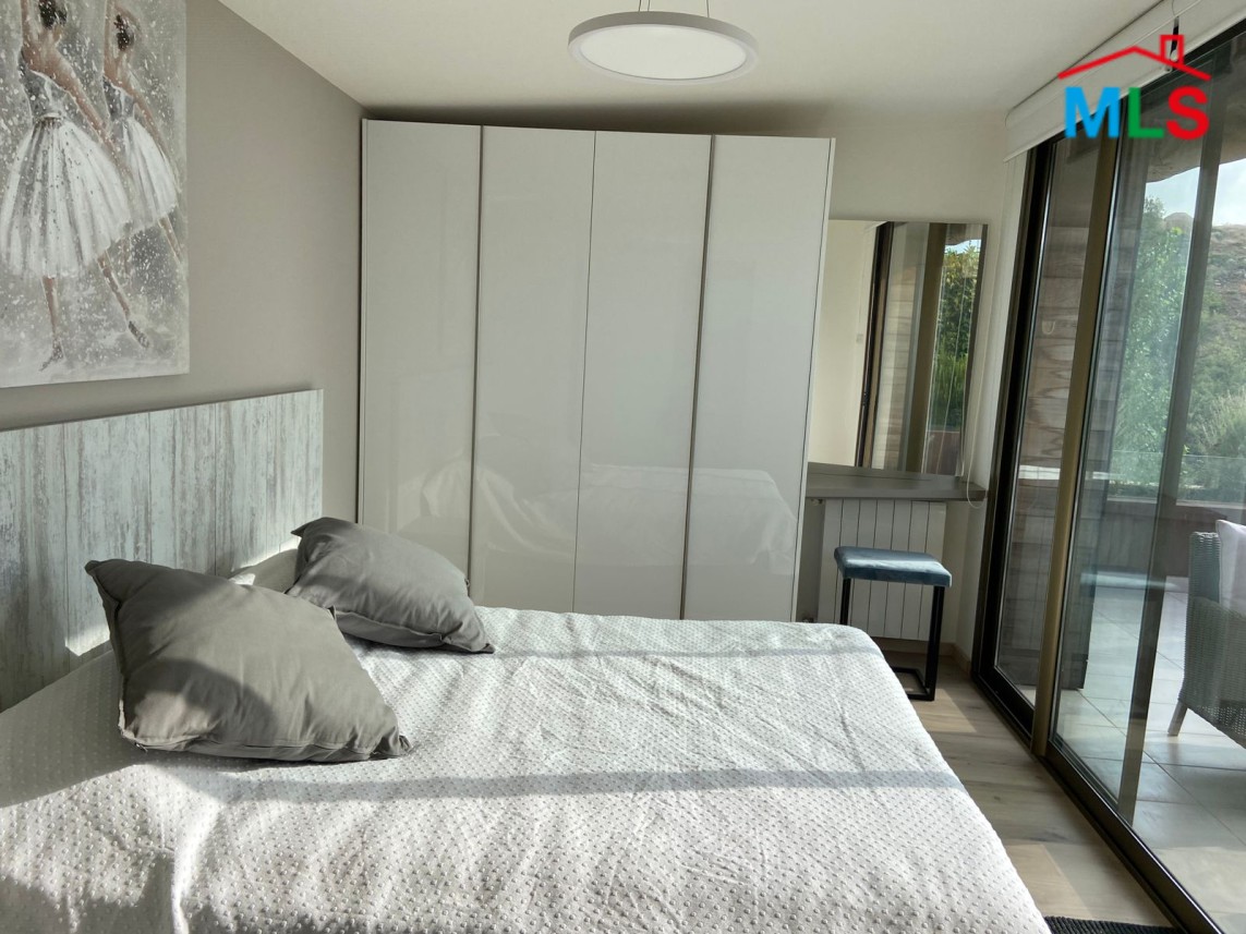 Fully Furnished Duplex Chalet with Terrace for Rent in RedRock Faqra