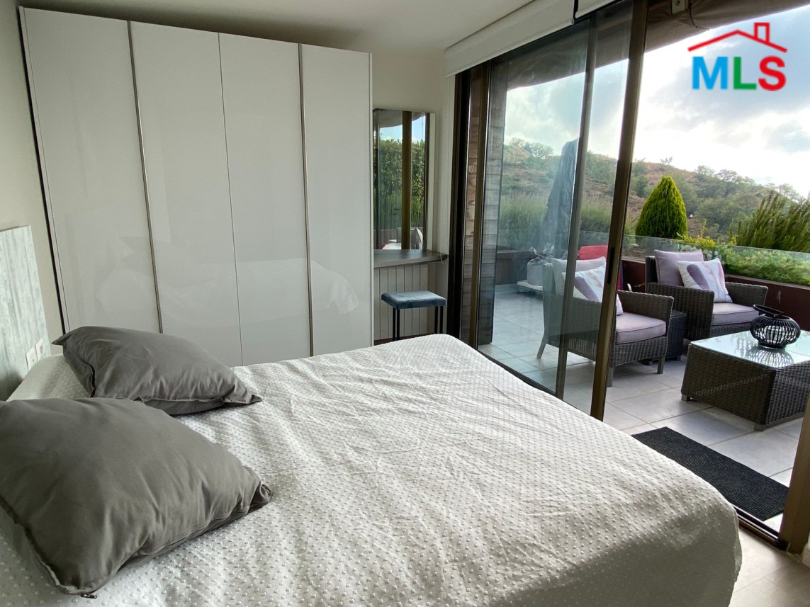 Fully Furnished Duplex Chalet with Terrace for Rent in RedRock Faqra