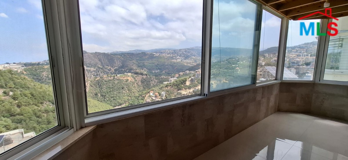 Fully Furnished Decorated Apartment For Rent in Dik El Mehdi