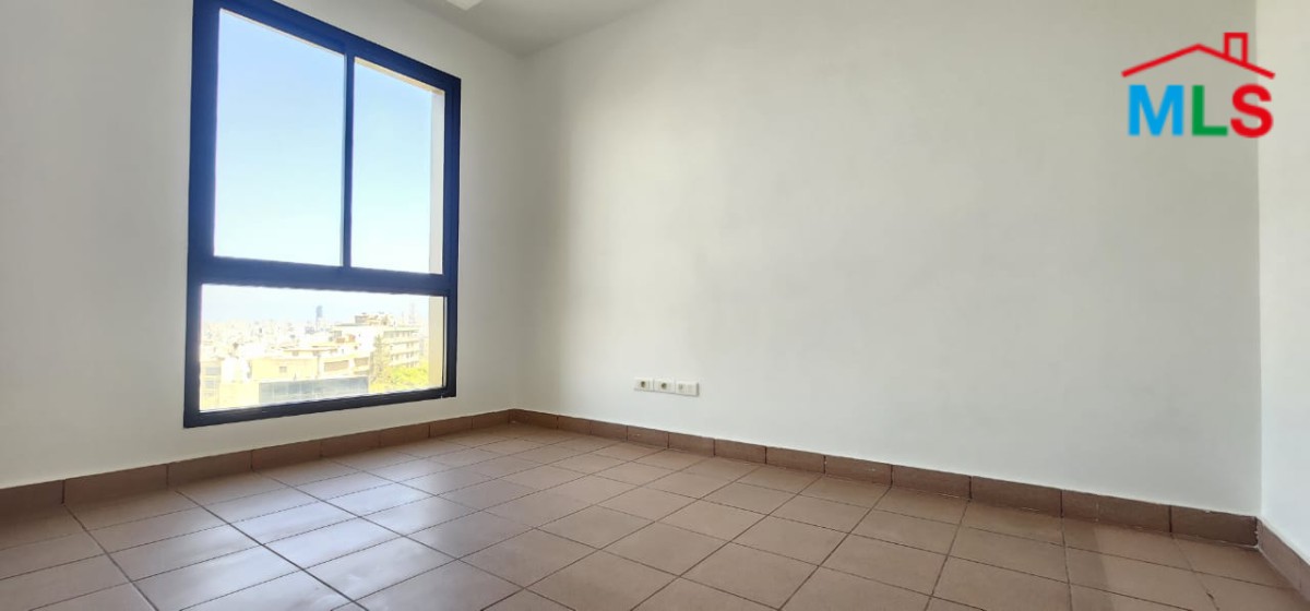 90 SQM Office For Rent in Hazmieh