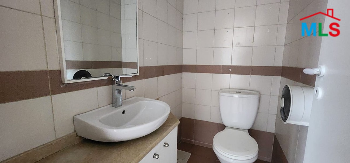 90 SQM Office For Rent in Hazmieh