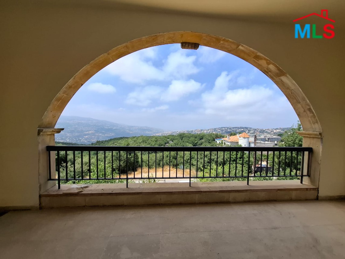 Spacious Apartment With Lovely Mountain View For Rent in Klayaat