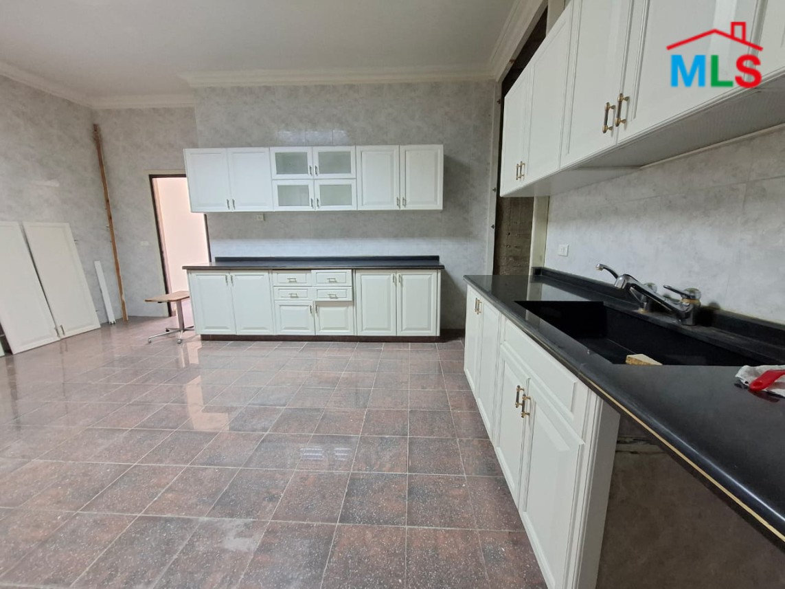 Spacious Apartment With Lovely Mountain View For Rent in Klayaat