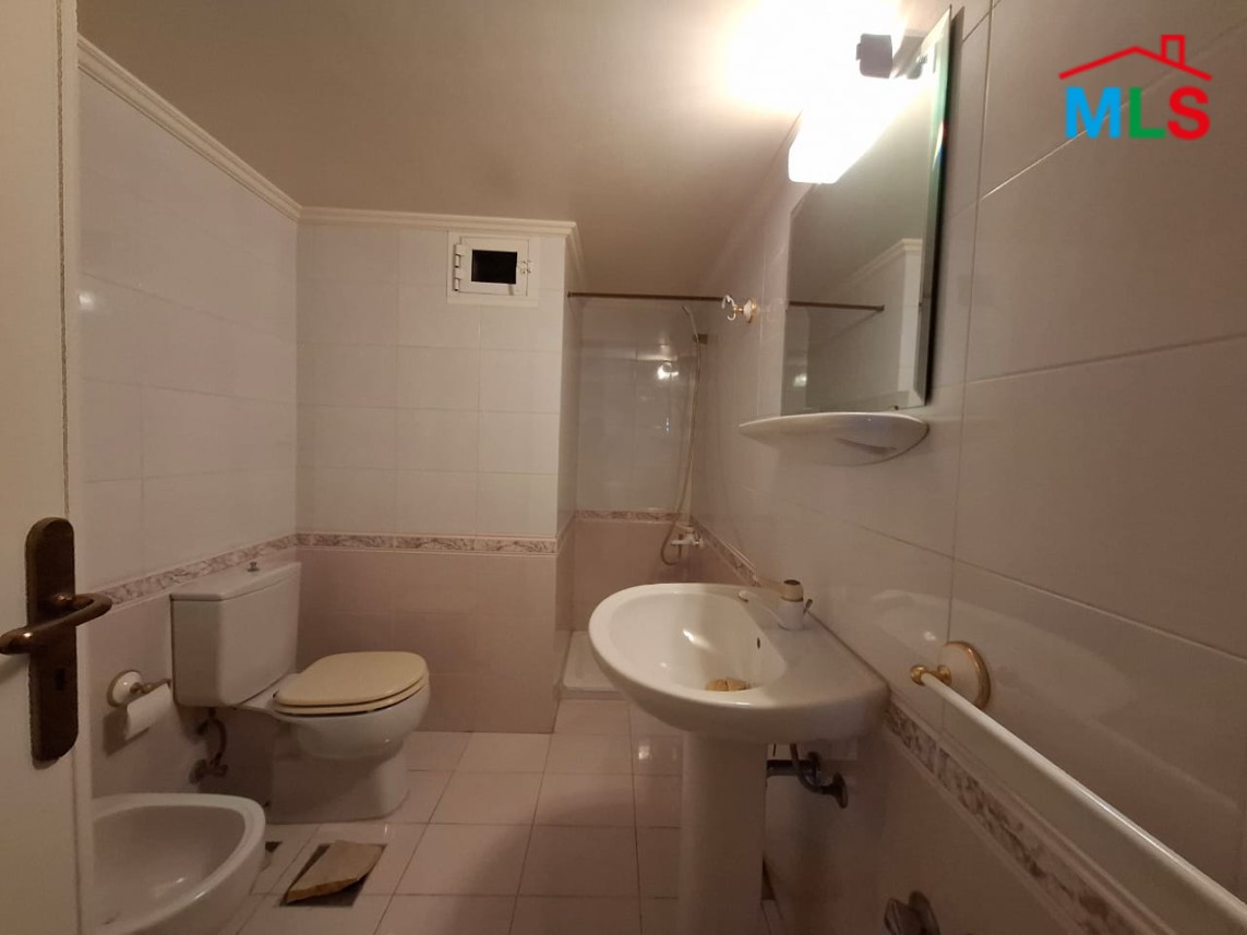 Spacious Apartment With Lovely Mountain View For Rent in Klayaat