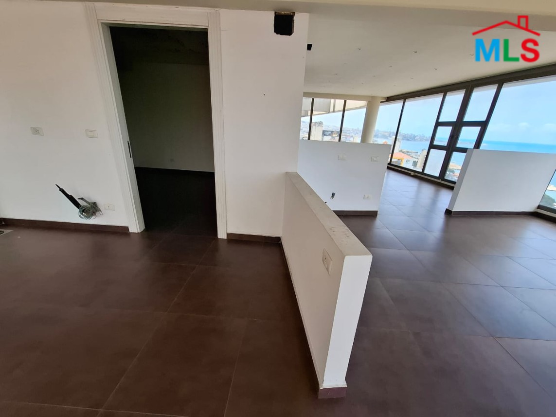 Spacious Office With Seaview For Rent in Haret Sakher