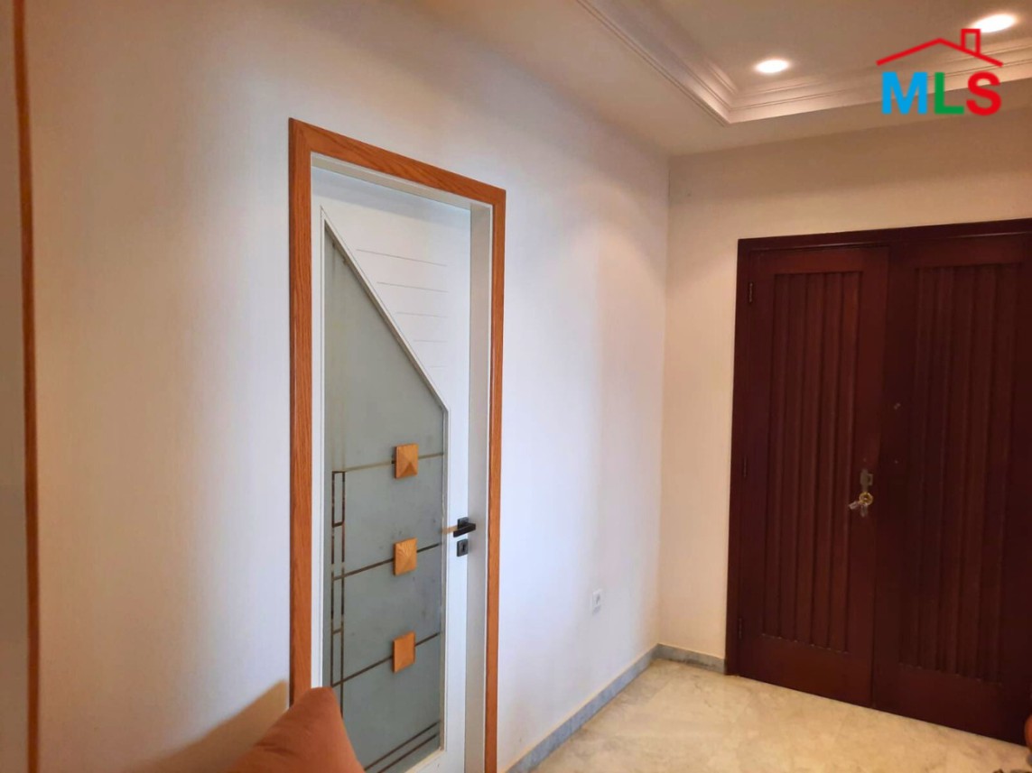 Apartment For Rent With Garden in Ballouneh