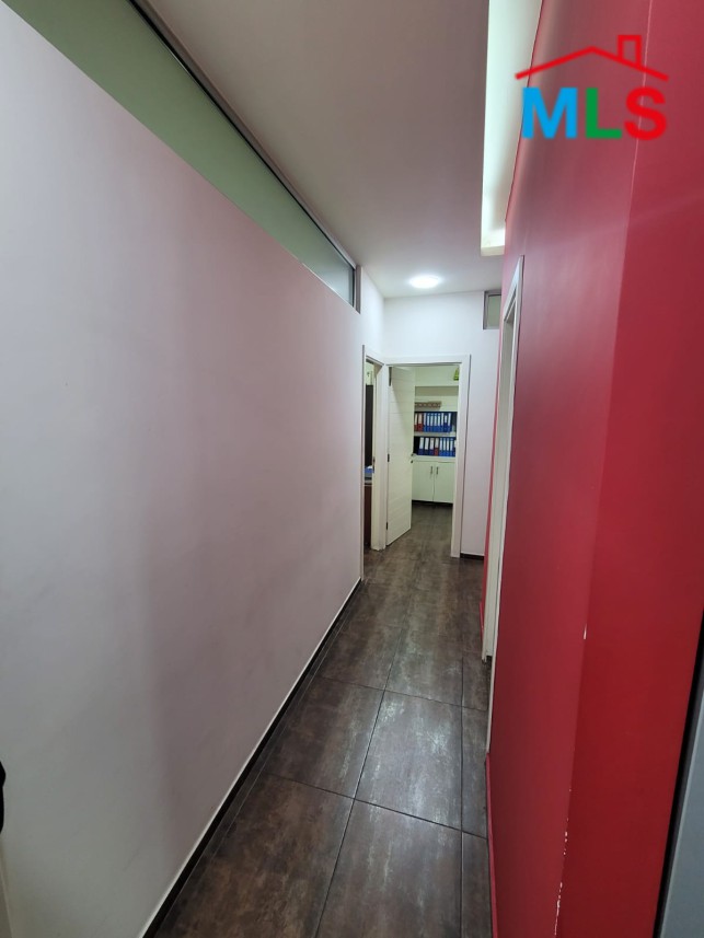 150 SQM Office For Rent in Sin EL Fil