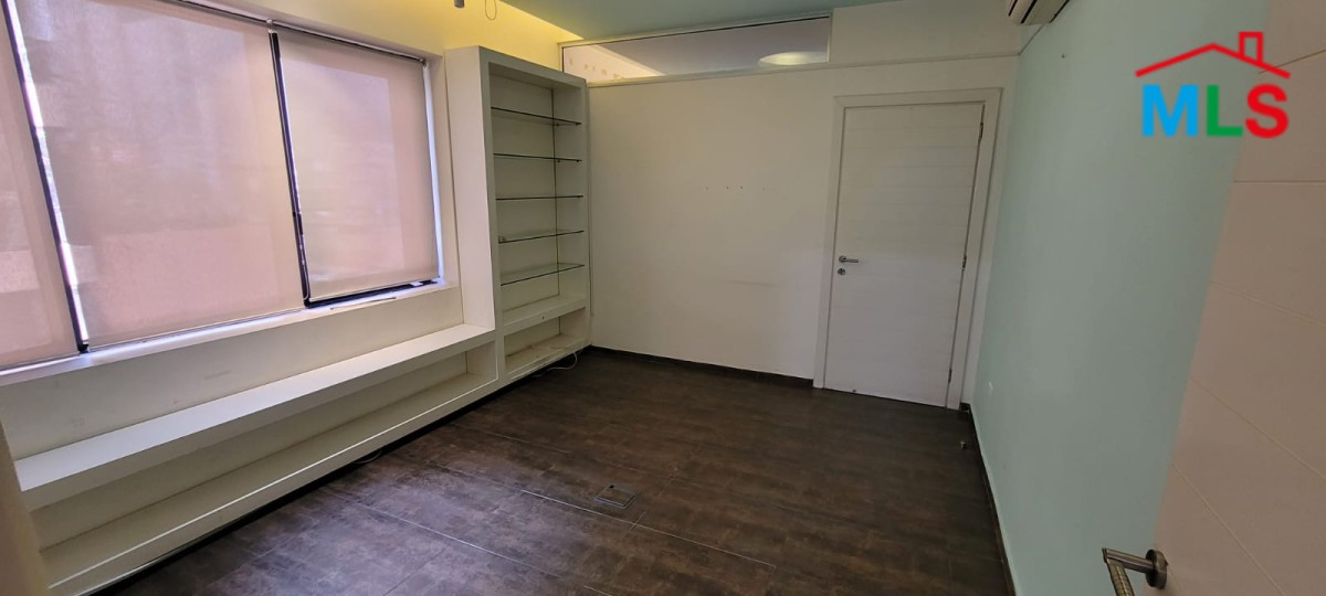 150 SQM Office For Rent in Sin EL Fil