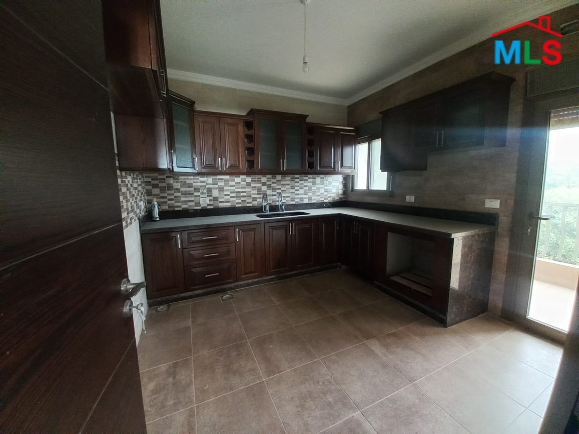Duplex With A Panoramic View For Rent in Hboub