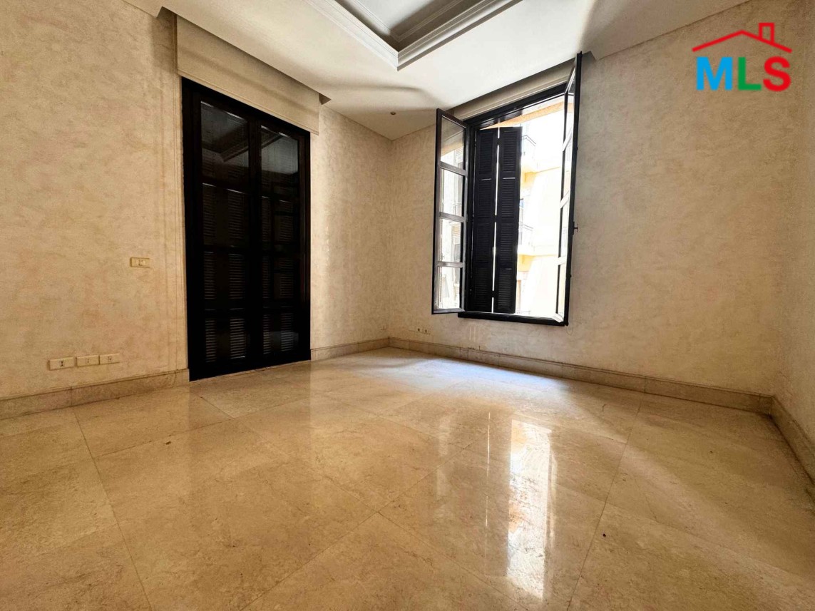 High-End 124 SQM Office For Rent in Prime Location in Down Town