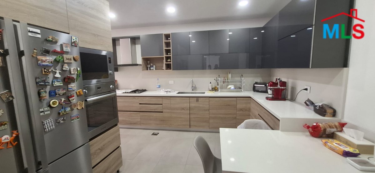 Fully Furnished Apartment With An Open View For Rent in Biakout