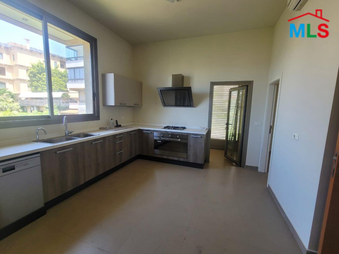 Furnished Apartment For Rent in A High-End Building in Horsh Tabet