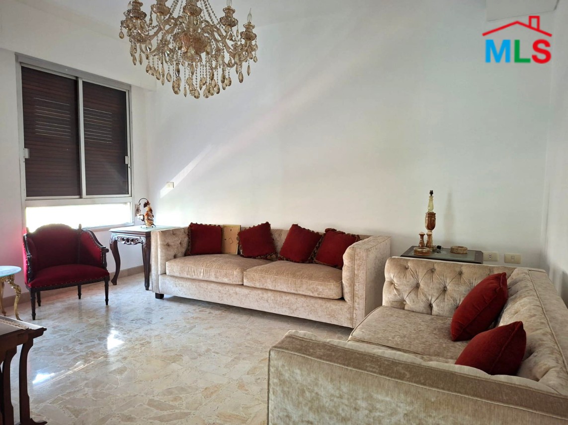 4-Bedroom Apartment For Rent in Corniche Al Mazaraa, Ras Beirut