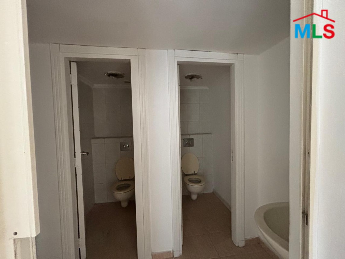 80 SQM Office For Rent in Badaro