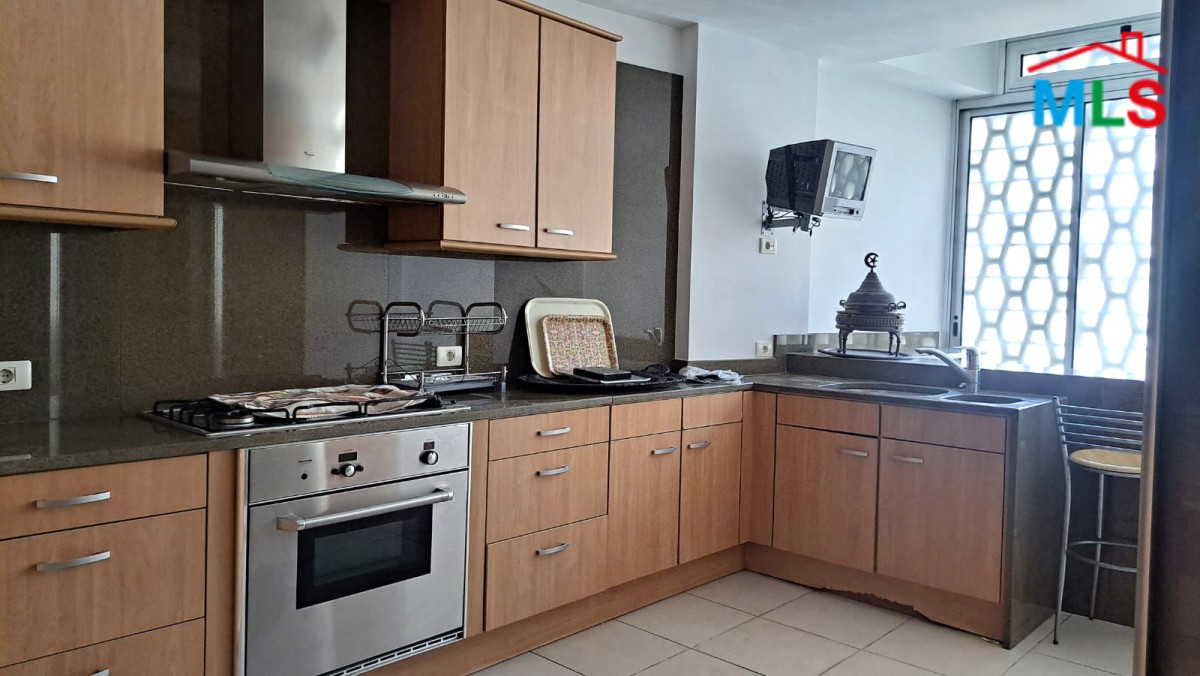 Spacious & Furnished Apartment For Rent in Koraytem, Ras Beirut